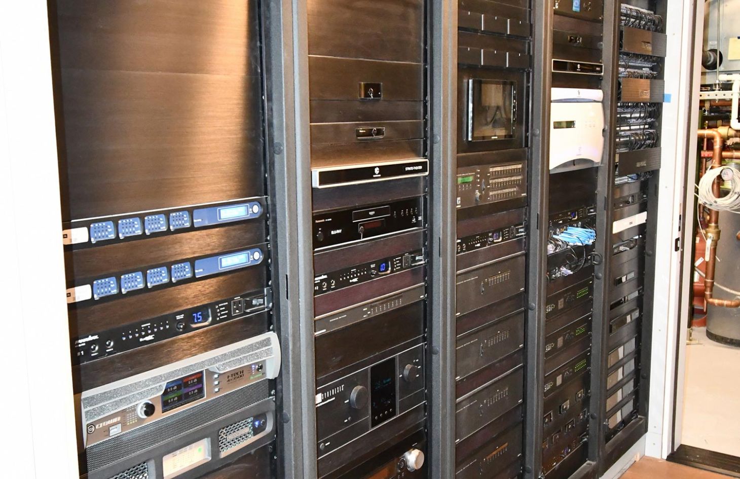 Ski Lodge Racks